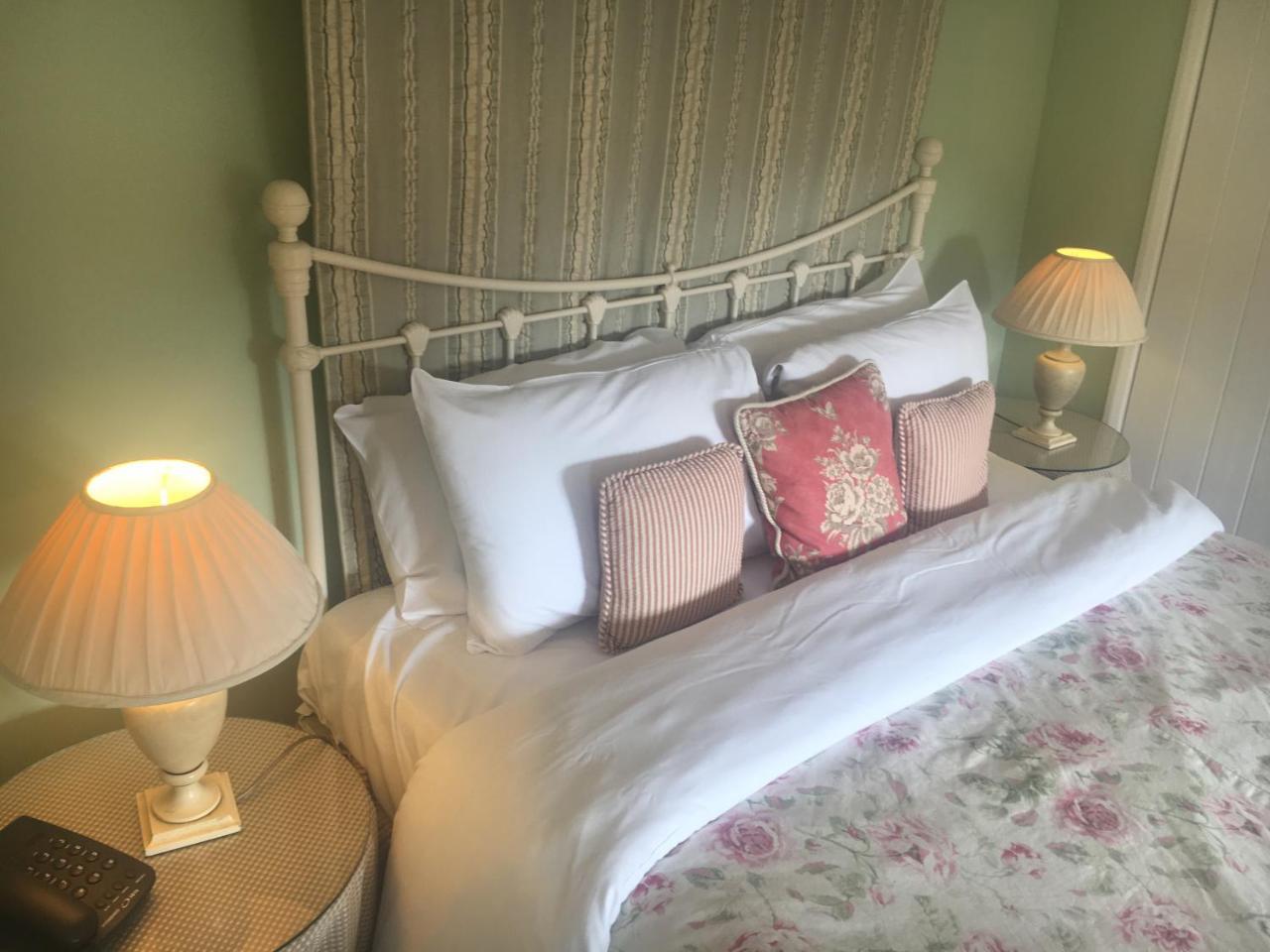 Dinham Hall & Elliotts Bistro Hotel Ludlow Luaran gambar
